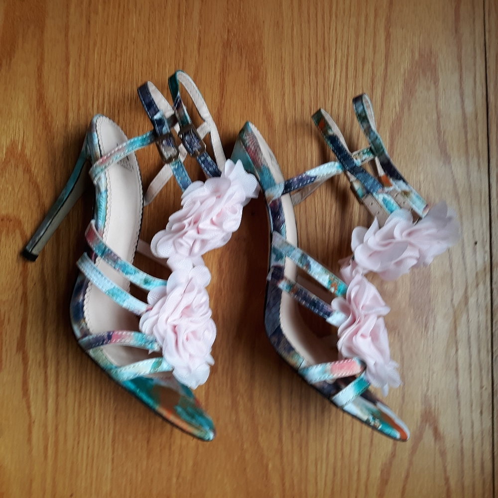 Madison by ShoeDazzle high heel sandals